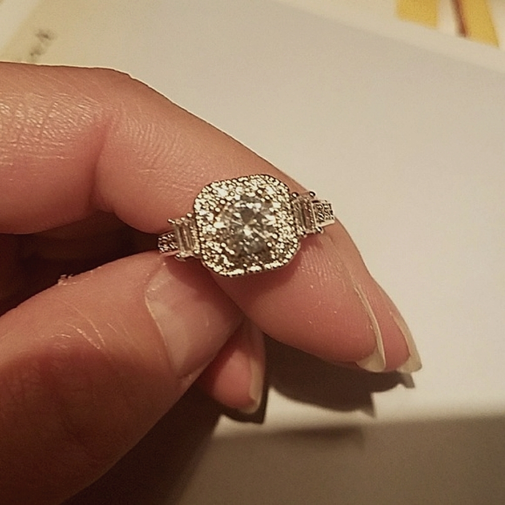 Sterling Silver Ring CZ Size 7 .925